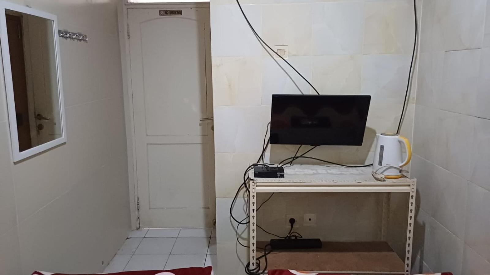 Kost Carmelia Syariah Baranangsiang Bogor Hotel Exterior foto